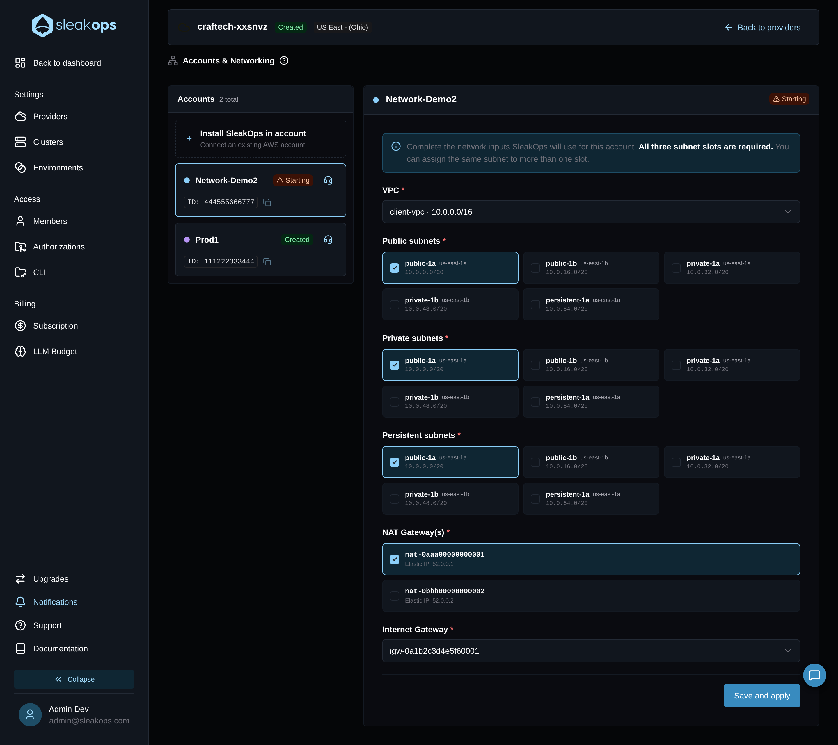 Formulario de configuración de red con una VPC, los tres slots de subnets, un NAT Gateway y el Internet Gateway seleccionados